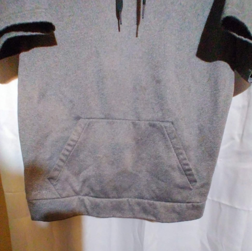 Nike Short Sleeve Sweater Hoodie - Picture 2 of 6